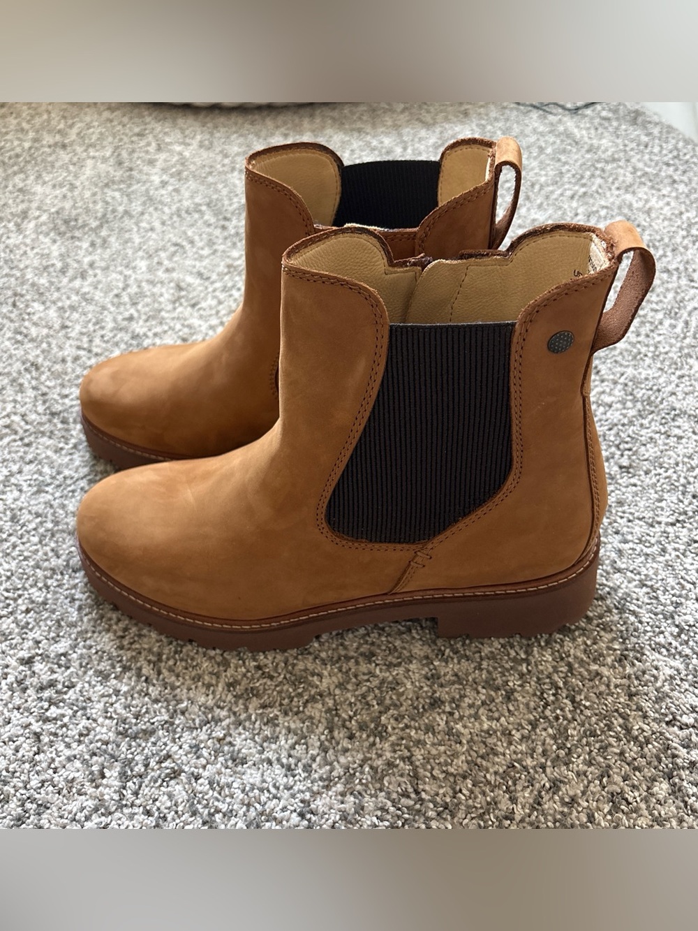 Women's Tan Chelsea Ankle Boots with Elastic Side Panels